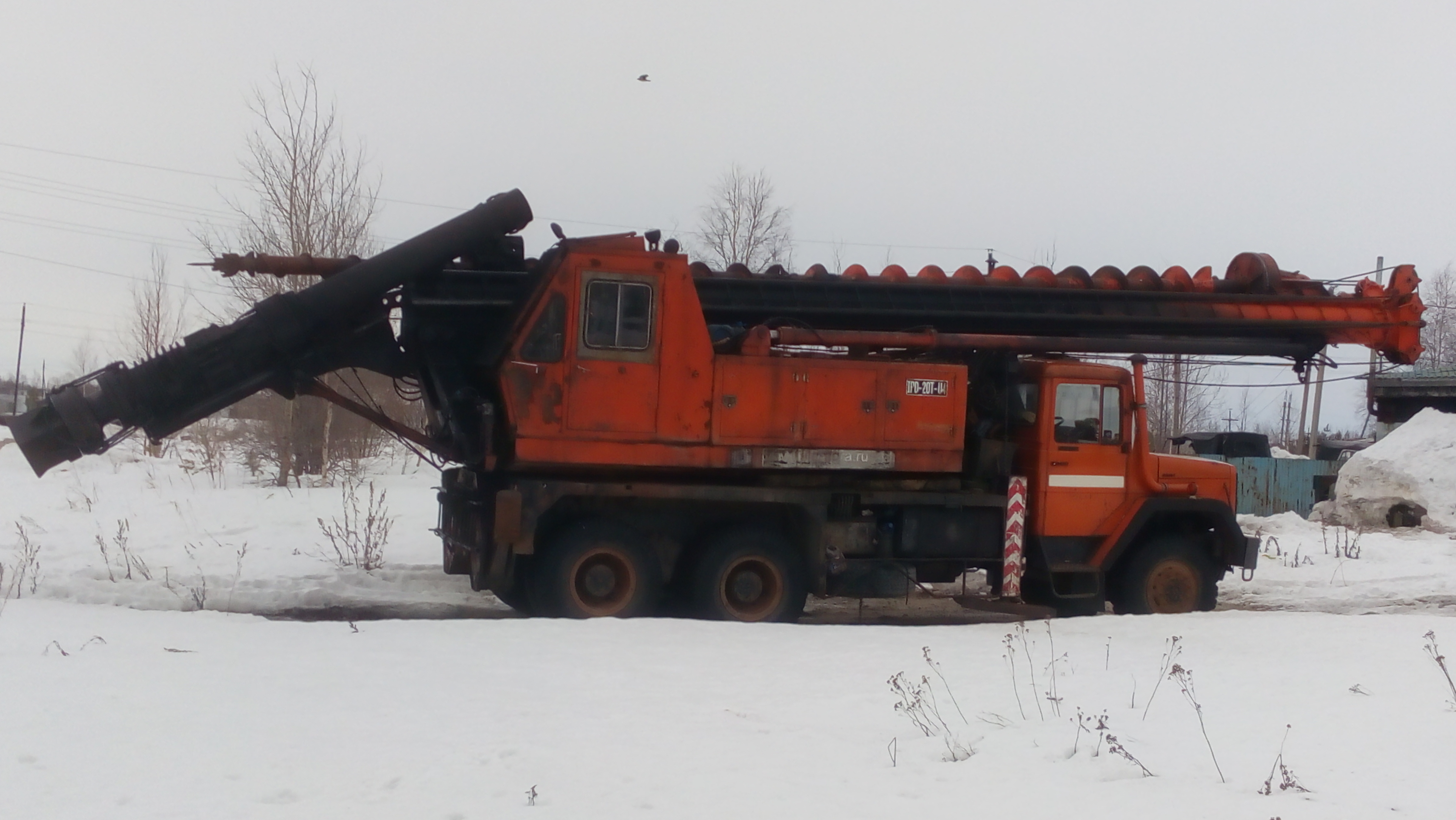 Сваебойно-буровая установка на базе MAGIRUS,6х6