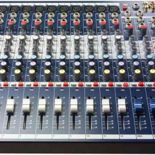 Микшерные пульты Soundcraft MFX12i