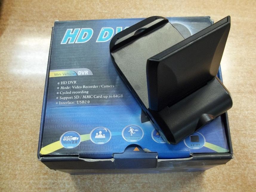 "Видеорегистратор HD DVR - 2,5", поддержка SD карты до 64Gb, циклическая автозапись, 12В, микрофон"