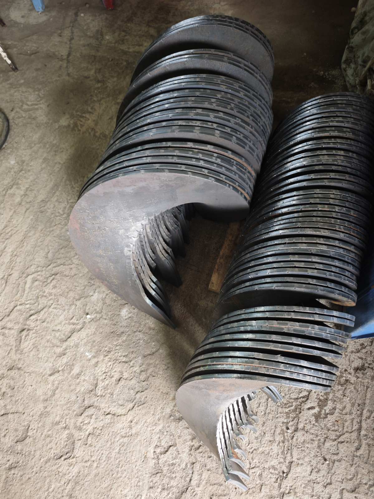 Витки для шнеков по чертежам и образцам Витки для шнеков по чертежам и образцам