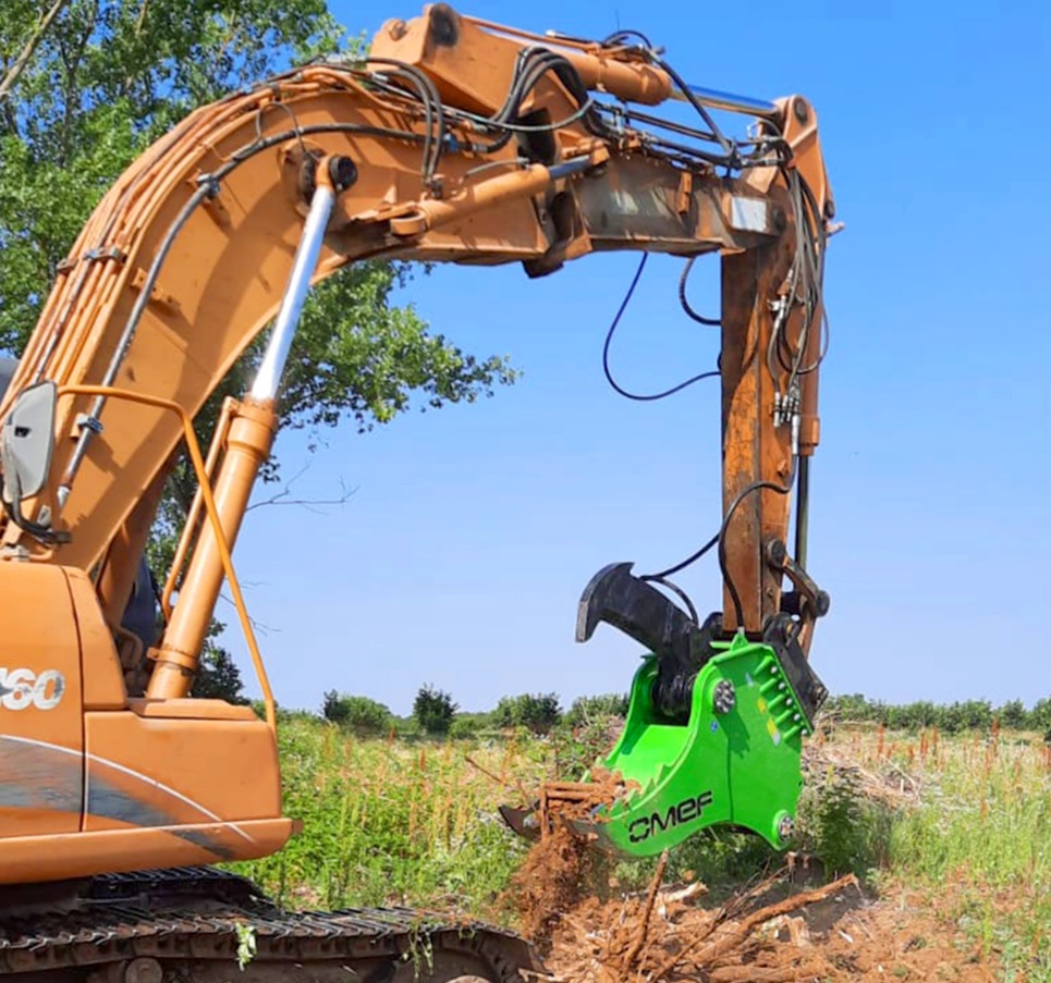 Корчеватель измельчитель пней ST90 Корчеватель измельчитель пней ST90