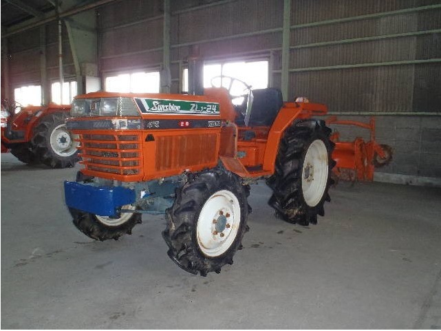 Минитрактор KUBOTA ZL1-24, 2000 г