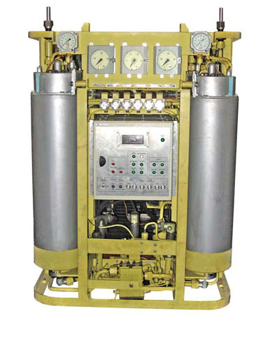 Блоки осушки и очистки сжатого природного газа от влаги, масла и механических частиц Блоки осушки и очистки сжатого природного газа от влаги, масла и механических частиц