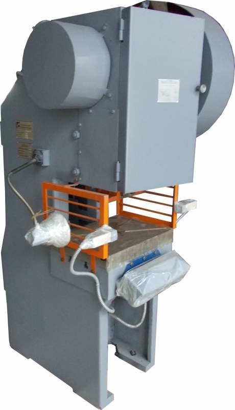 Пресс кривошипный одностоечный КД2122 Пресс кривошипный одностоечный КД2122