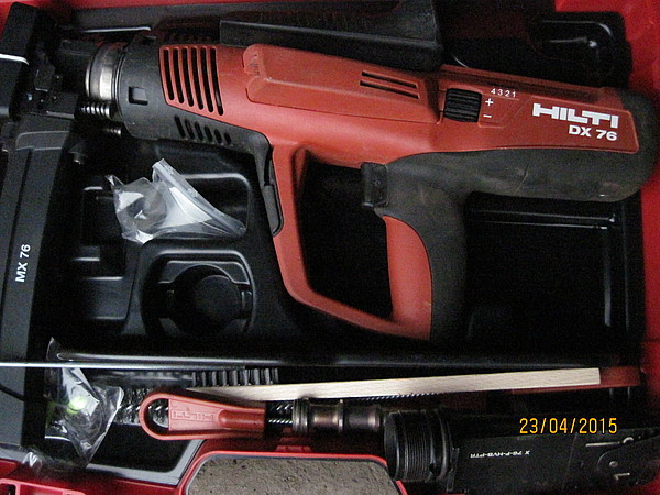 Многозарядный монтажный пистолет Hilti DX 76 Многозарядный монтажный пистолет Hilti DX 76