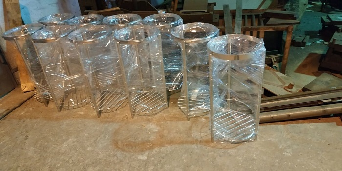 Стойки - держатели для мусорных пакетов Стойки - держатели для мусорных пакетов