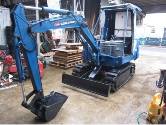 Экскаватор гусеничный Komatsu PC10, 2001 г Экскаватор гусеничный Komatsu PC10, 2001 г